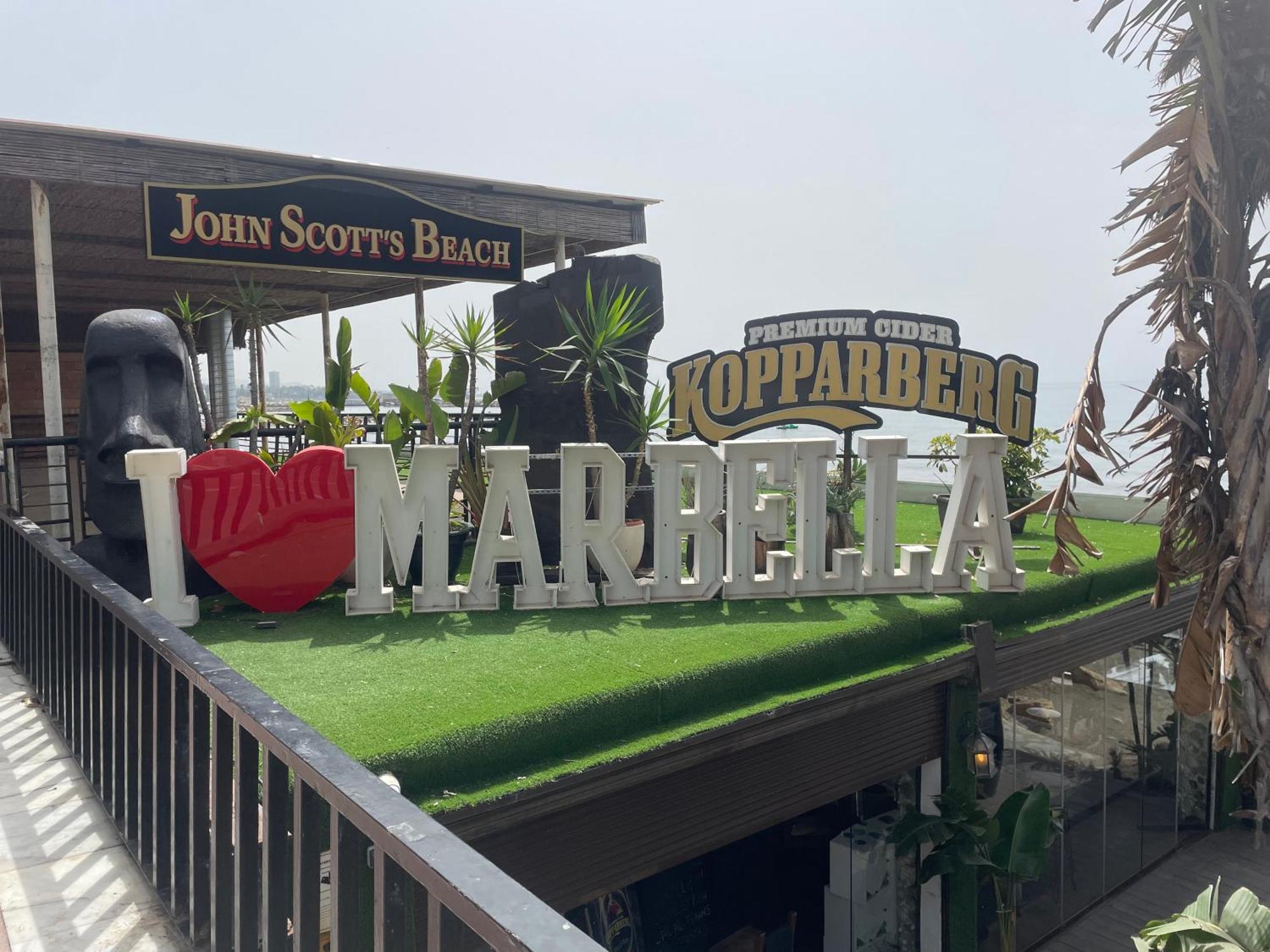 Marbella Centre Beachfront & Pool エクステリア 写真